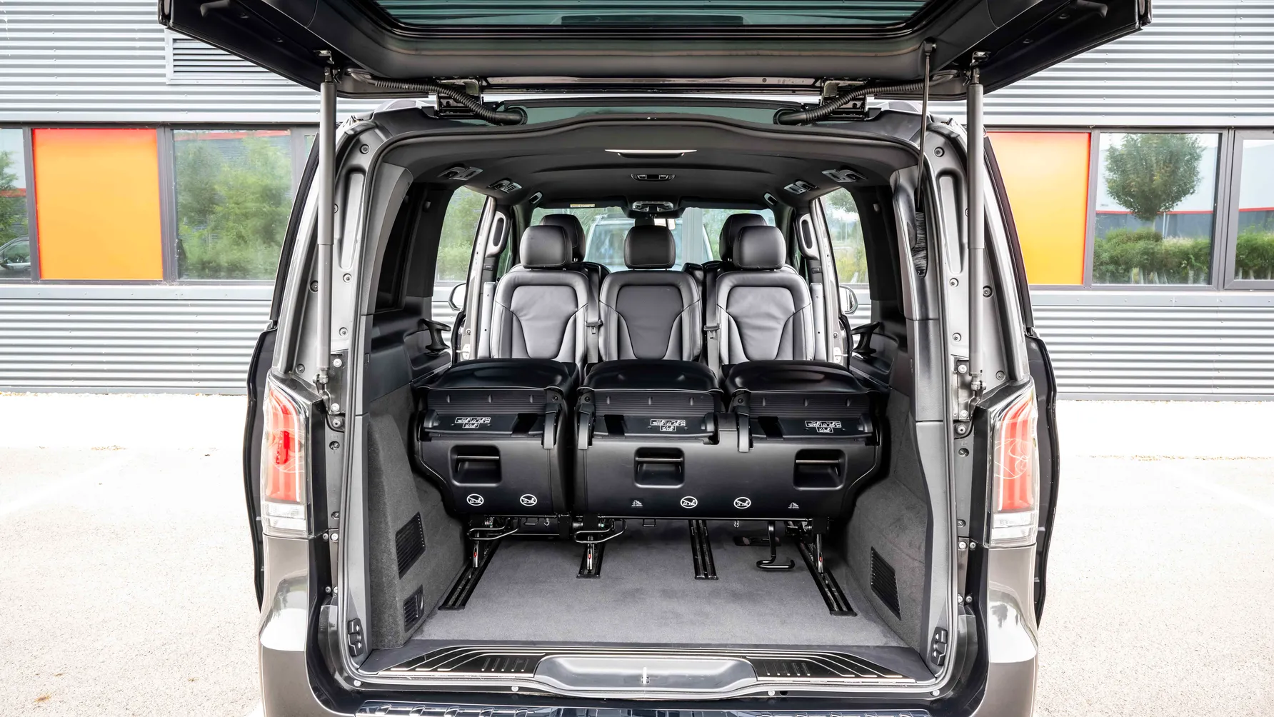 Mercedes_VClass__0057