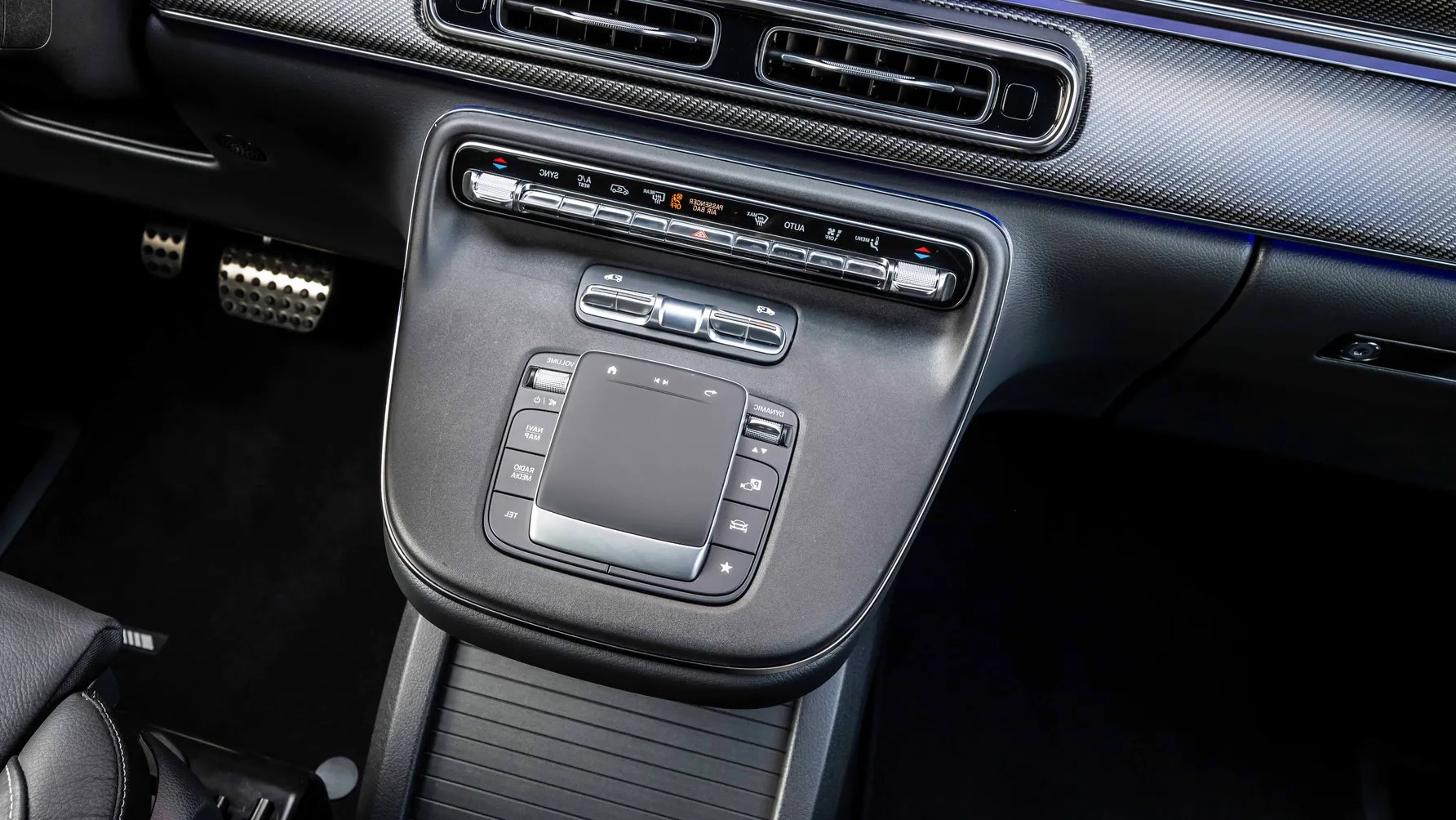 Mercedes_VClass__0036
